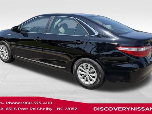 Used 2017 Toyota Camry LE FWD image 8