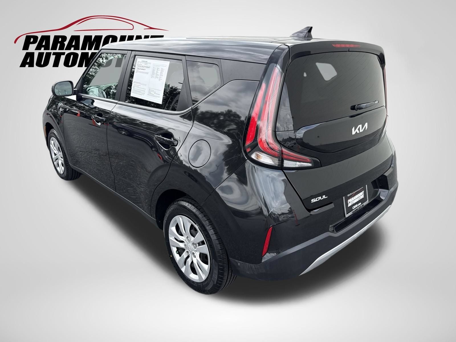 Used 2025 Kia Soul LX FWD image 5