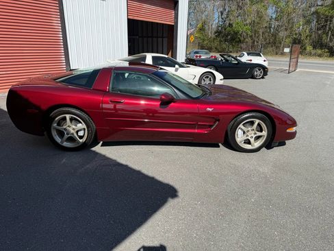 Used 2003 Chevrolet Corvette Coupe w/ Preferred Equipment Group image 11