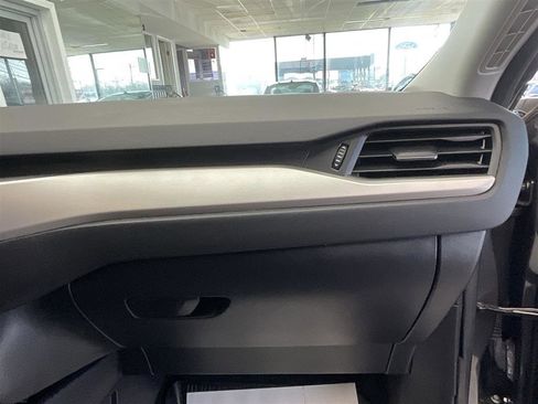 Used 2022 Ford Escape SE w/ Cold Weather Package image 9