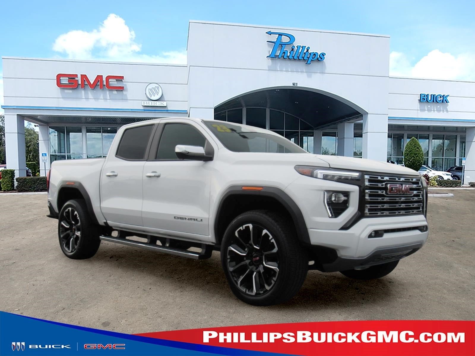 Used 2023 GMC Canyon Denali AWD/4WD image 1