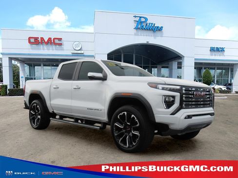 Used 2023 GMC Canyon Denali AWD/4WD image 1