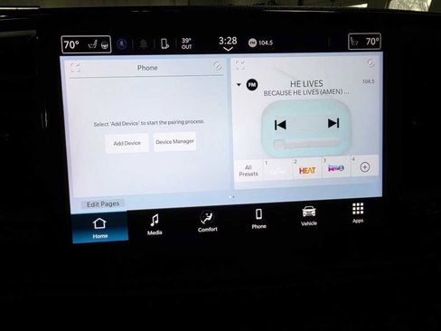 Used 2024 Chrysler Pacifica Touring-L image 20