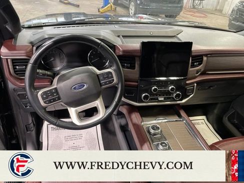 Used 2023 Ford Expedition Limited AWD/4WD image 21