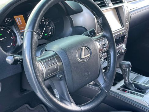 Used 2018 Lexus GX 460 w/ Navigation Package AWD/4WD image 11