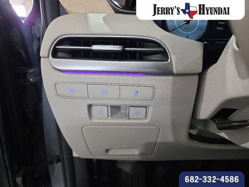 Used 2024 Hyundai Palisade Limited AWD/4WD image 13