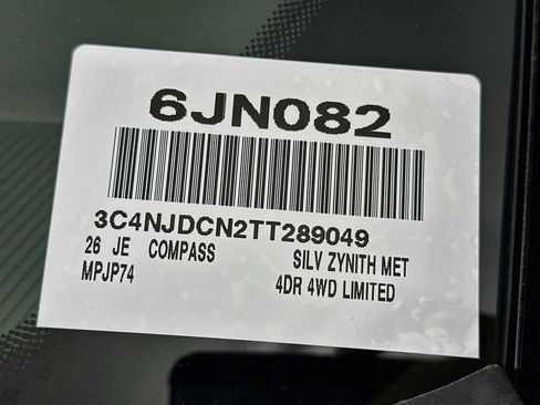 New 2026 Jeep Compass Limited AWD/4WD image 18