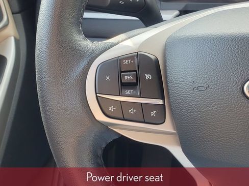 Used 2021 Ford Explorer XLT w/ Equipment Group 202A AWD/4WD image 18