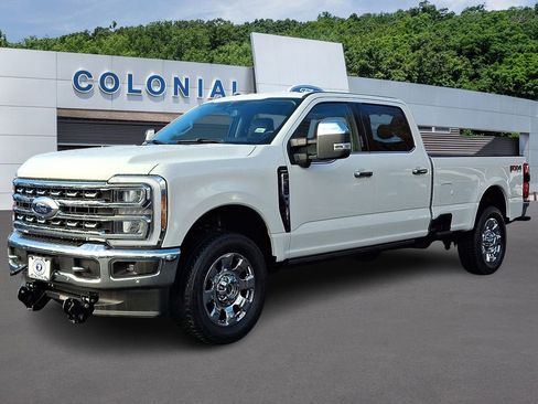 Used 2023 Ford F350 Lariat w/ Lariat Ultimate Package image 3
