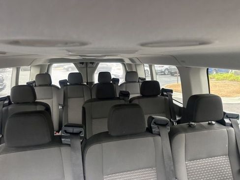 Used 2023 Ford Transit 350 XLT image 28