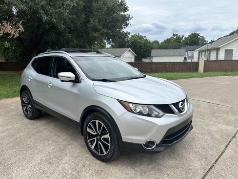 Used 2017 Nissan Rogue Sport SL FWD image 8