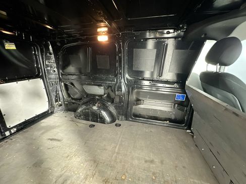 Used 2016 Mercedes-Benz Metris image 14
