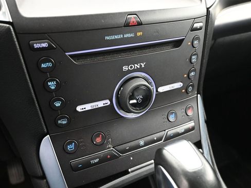 Used 2016 Ford Edge Titanium w/ Equipment Group 301A image 18