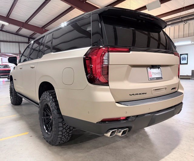 Used 2026 GMC Yukon XL AT4 w/ AT4 Premium Plus Package AWD/4WD image 7