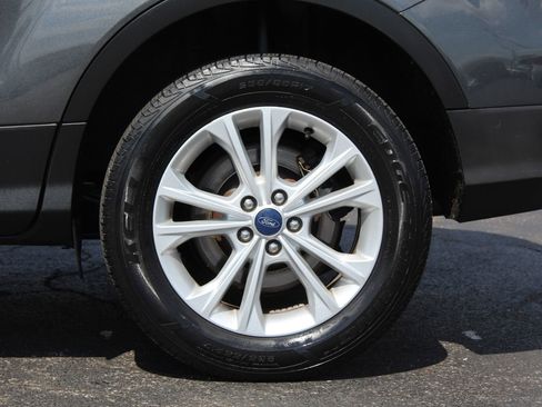 Used 2018 Ford Escape SE w/ SE Sync 3 Package image 28