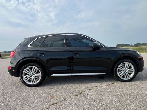 Used 2018 Audi Q5 2.0T Premium Plus w/ Premium Plus Package AWD/4WD image 8