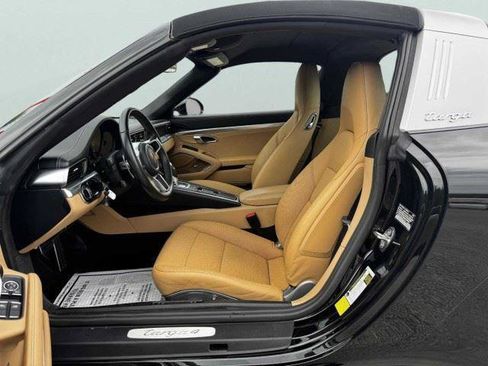 Used 2019 Porsche 911 Targa 4 AWD/4WD image 20