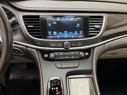 Used 2017 Buick LaCrosse Essence FWD image 15