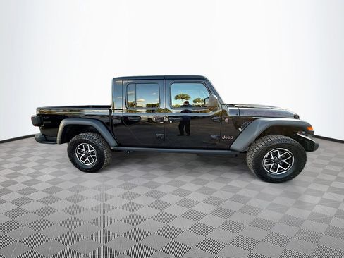 New 2026 Jeep Gladiator Rubicon w/ Steel Power Dome Hood Package AWD/4WD image 4