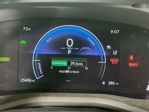 Certified 2025 Toyota Camry SE w/ Convenience Package image 12