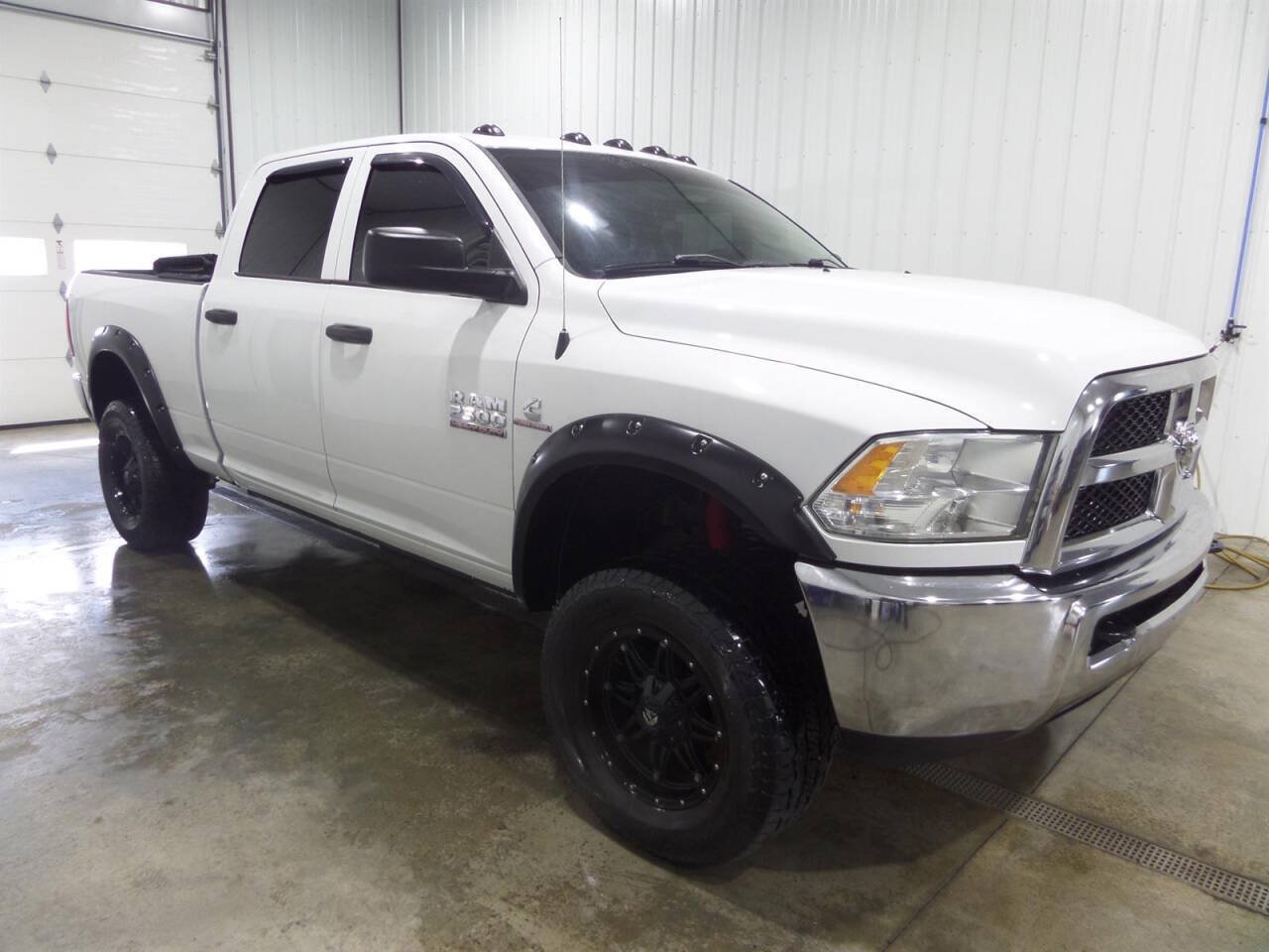 Used 2016 RAM 2500 ST AWD/4WD image 3
