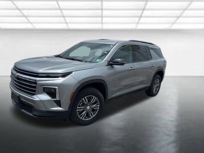 Used 2026 Chevrolet Traverse LT