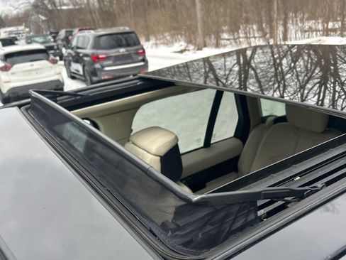 Used 2019 Land Rover Range Rover Autobiography image 12