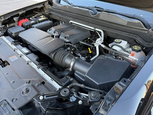 Used 2023 Chevrolet Colorado Z71 w/ Z71 Convenience Package 2 image 52