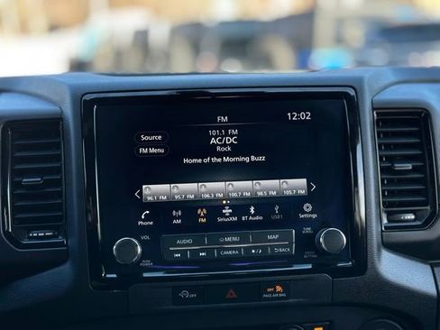 Used 2024 Nissan Frontier PRO-4X w/ Technology Package image 15