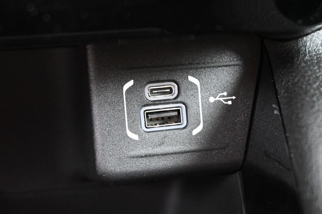 Used 2026 Jeep Compass Latitude AWD/4WD image 16