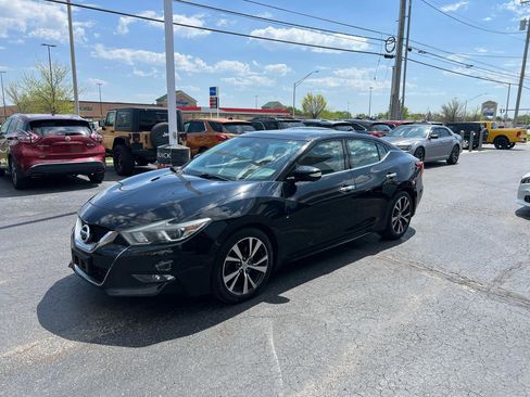 Used 2017 Nissan Maxima Platinum FWD image 2