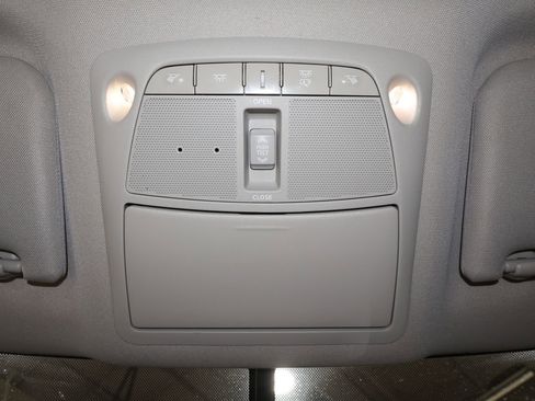 Used 2018 Nissan Maxima 3.5 SL image 32