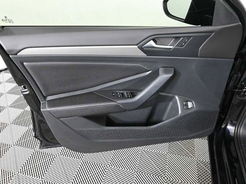 Certified 2023 Volkswagen Jetta Sport FWD image 16