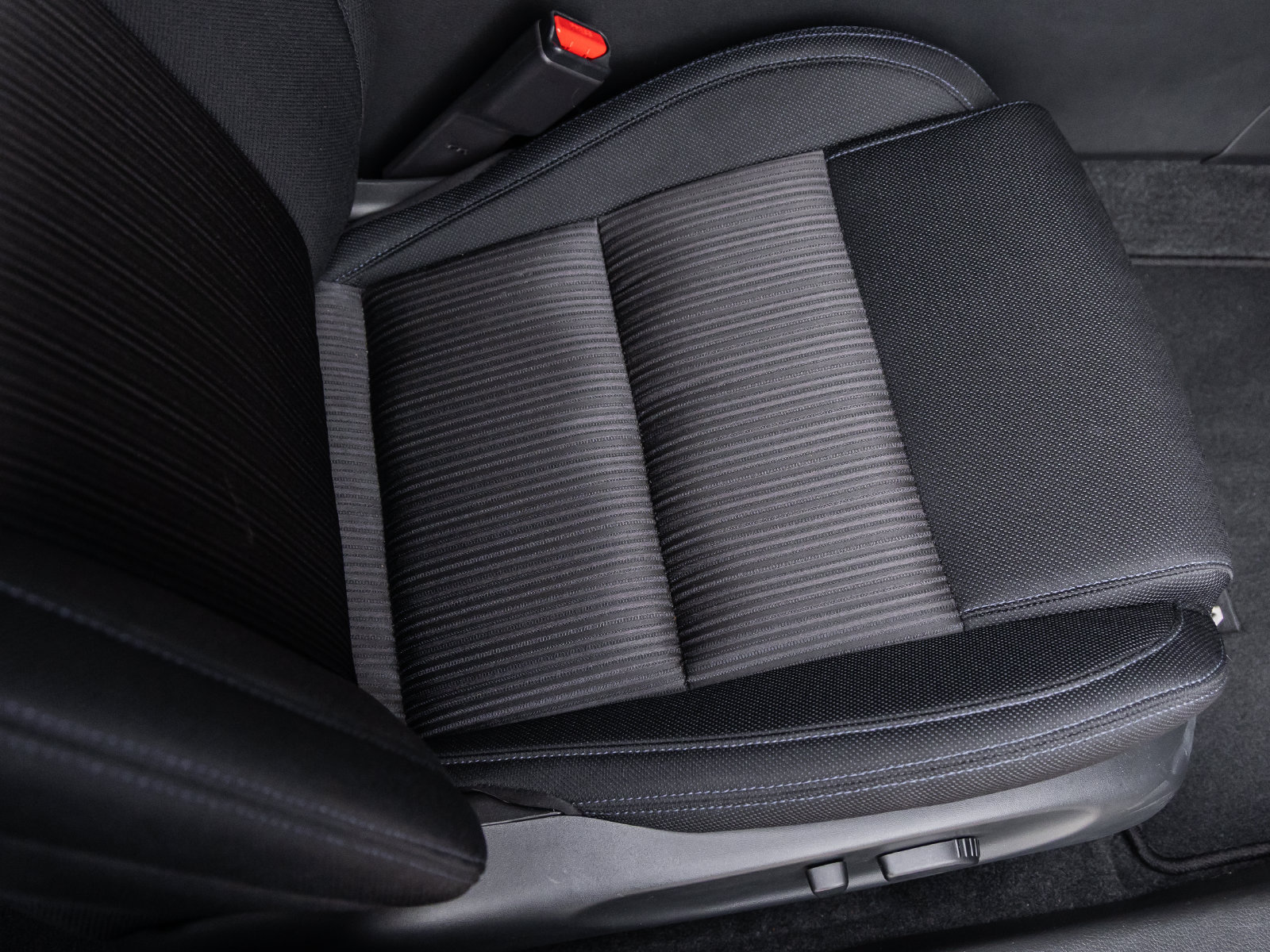 Used 2020 Nissan Maxima 3.5 S w/ Floor Mat Group FWD image 36