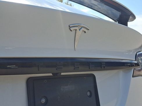 Used 2022 Tesla Model X AWD/4WD image 33