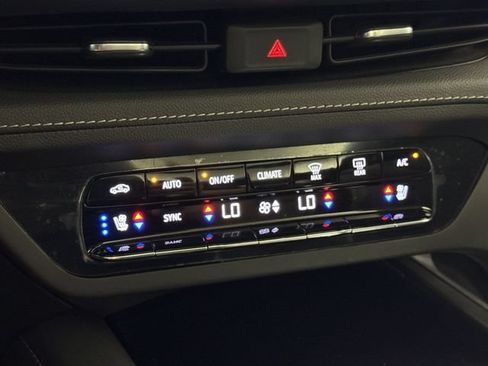 Certified 2023 Buick Envision Avenir AWD/4WD image 23