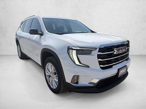 Used 2024 GMC Acadia Elevation w/ Luxury Package FWD image 7
