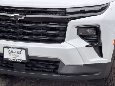 New 2026 Chevrolet Traverse LT w/ Midnight/Sport Edition FWD image 7