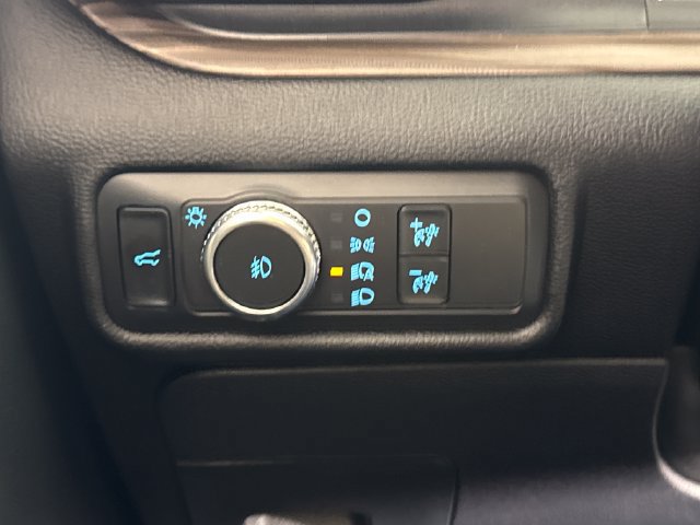 Used 2021 Ford Explorer Limited w/ Equipment Group 301A AWD/4WD image 37