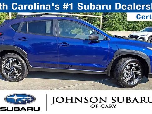 Used 2025 Subaru Crosstrek 2.0i Premium image 11