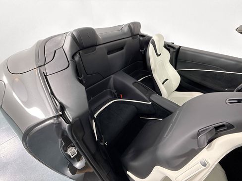 Used 2025 Ferrari Roma Spider RWD image 27