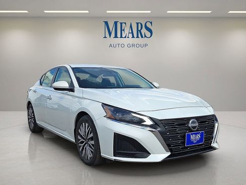 Used 2023 Nissan Altima 2.5 SV image 7