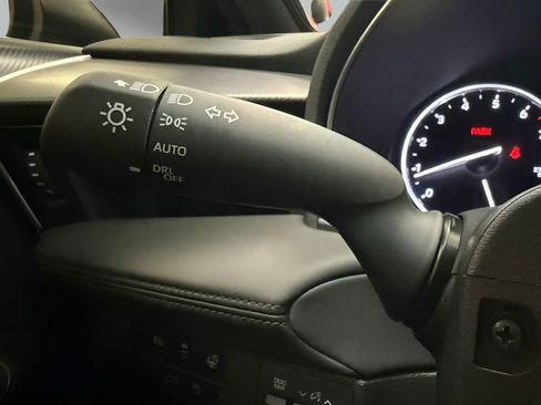 Used 2022 Toyota Avalon Touring w/ Advanced Safety Package image 21