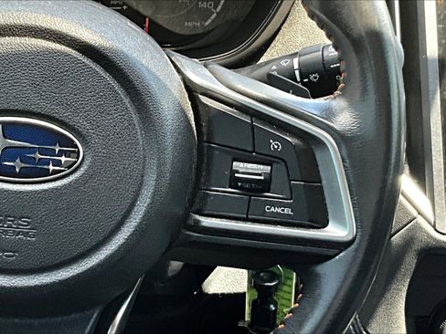 Used 2019 Subaru Crosstrek 2.0i Premium AWD/4WD image 12