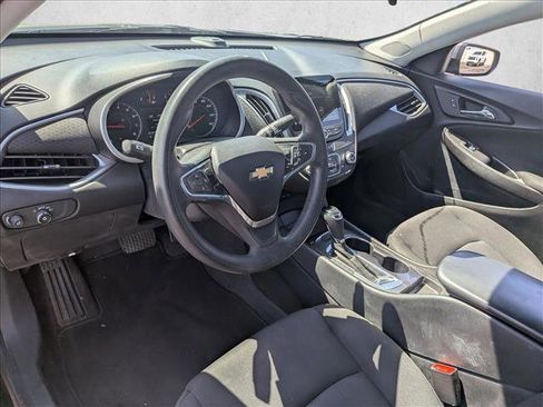Used 2020 Chevrolet Malibu LS FWD image 9