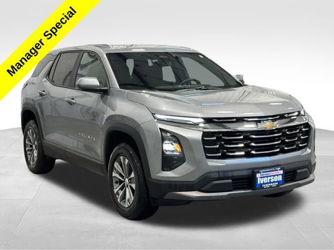 Used 2025 Chevrolet Equinox LT image 1