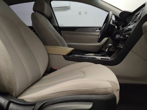 Used 2015 Hyundai Sonata SE w/ Option Group 09 FWD image 21
