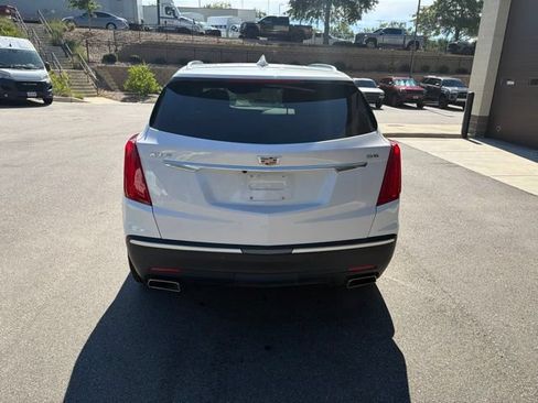 Used 2019 Cadillac XT5 Luxury w/ LPO, Radiant Package FWD image 5
