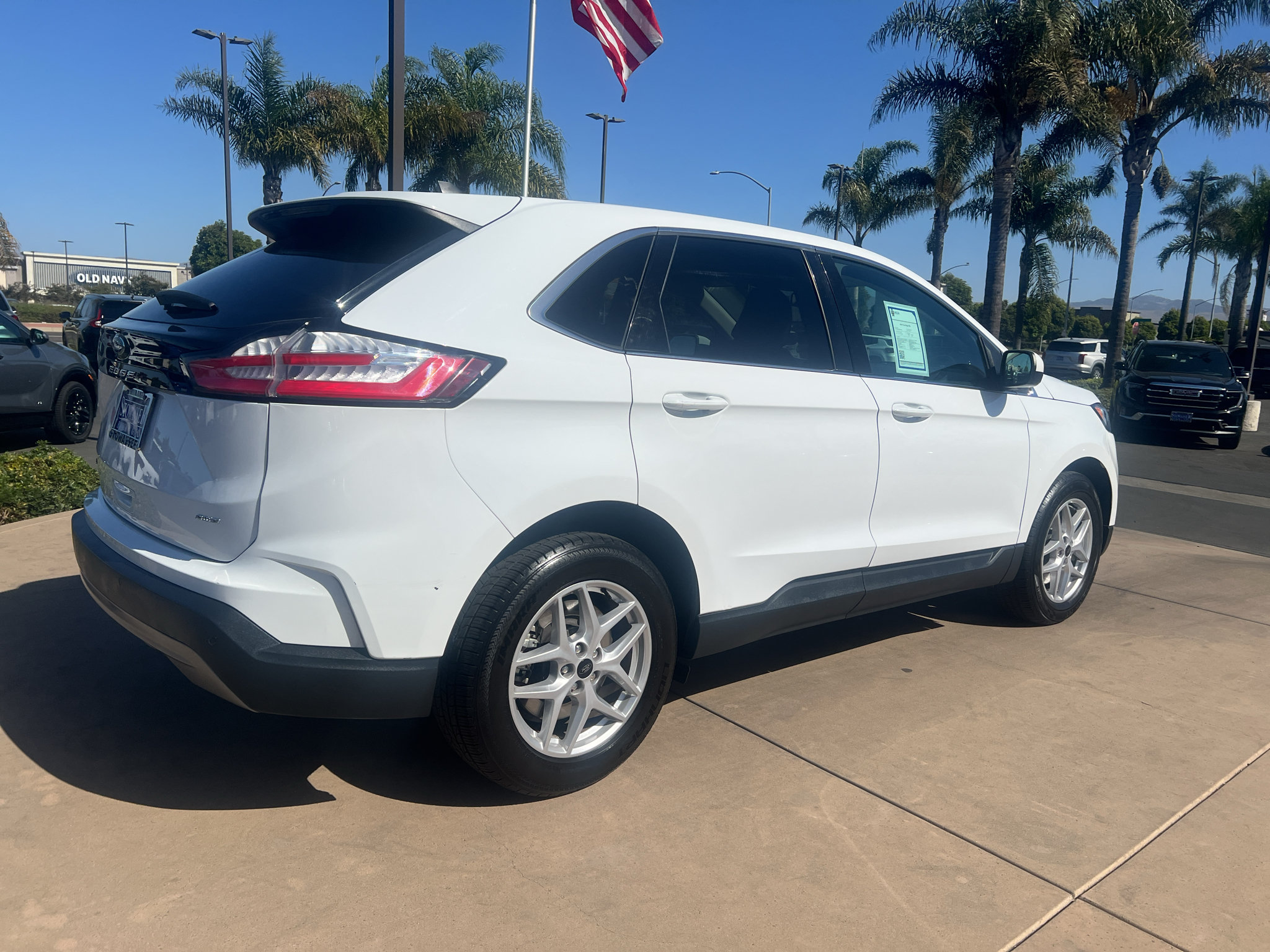 Used 2024 Ford Edge SEL AWD/4WD image 5
