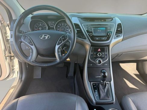 Used 2015 Hyundai Elantra Limited FWD image 9
